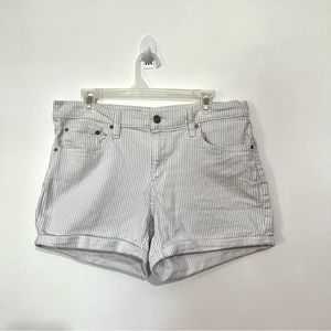 Levi’s Mid Length Shorts